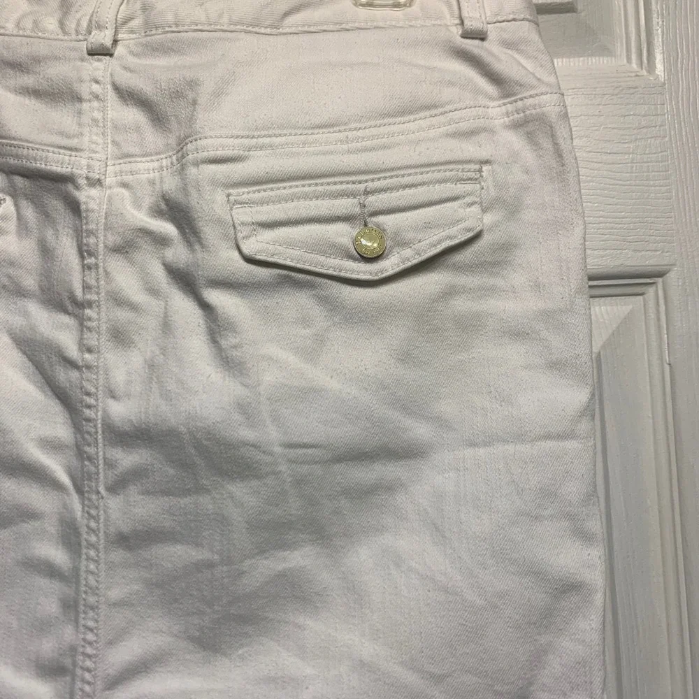 Talbots Denim Pencil Skirt 10 White Cotton Midi Preppy Coastal Classic Crisp